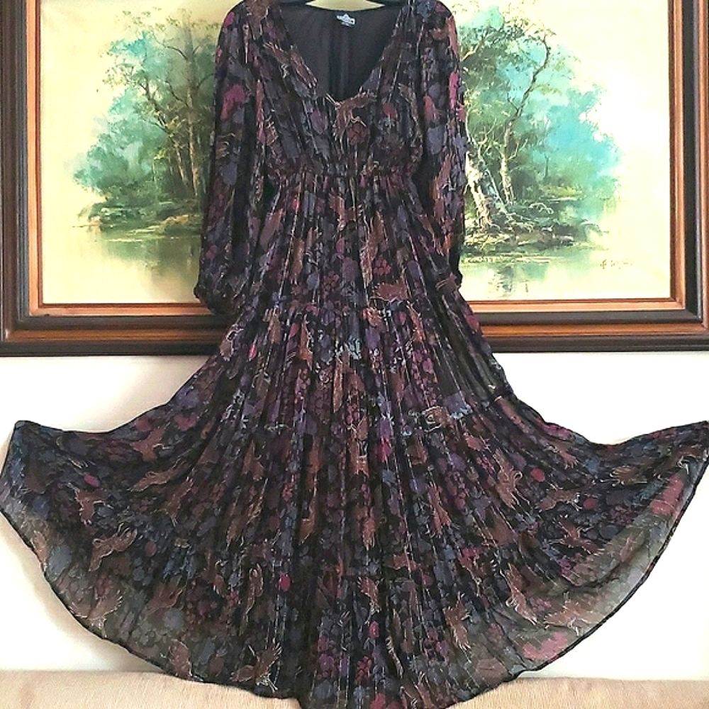 Angie V-neck Maxi Dress in Black